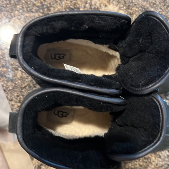 UGG birch lace up boot black size 9 - Picture 4 of 6